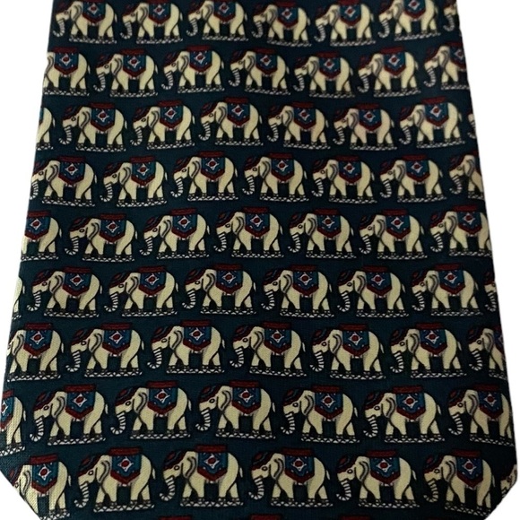 RENE’ CHAGAL - NECKTIE - COVERED WITH ELEPHANTS - SADDLES AND HATS ON THEM B16 - Picture 1 of 3